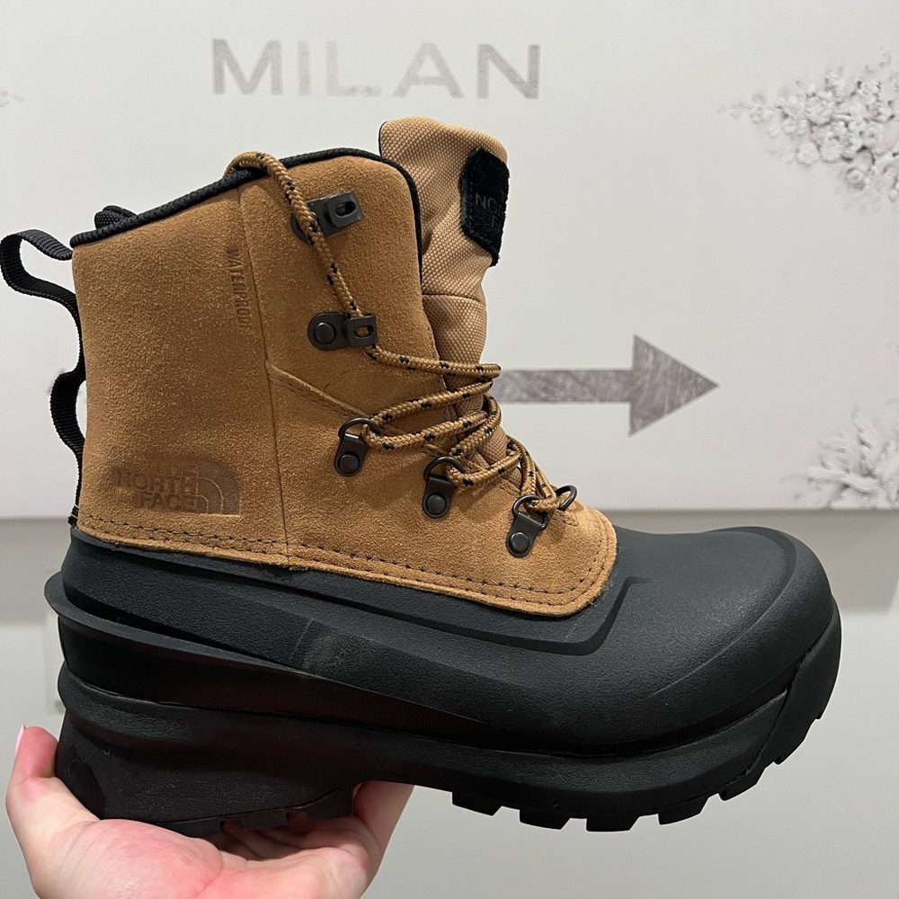 North Face Winter Snow Boot (men’s 8)